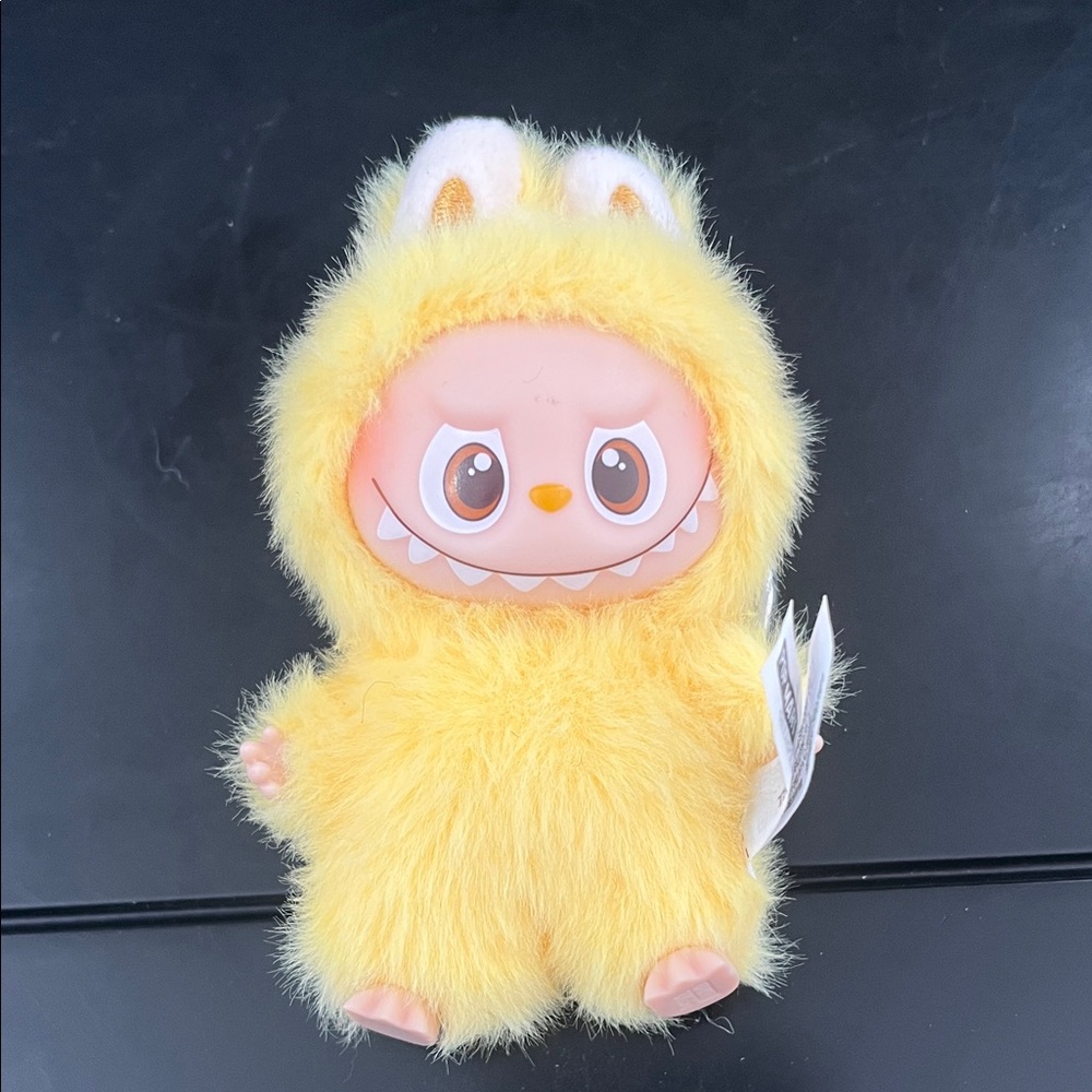 Popmart yellow Labubu P - Pin for Love Keychain